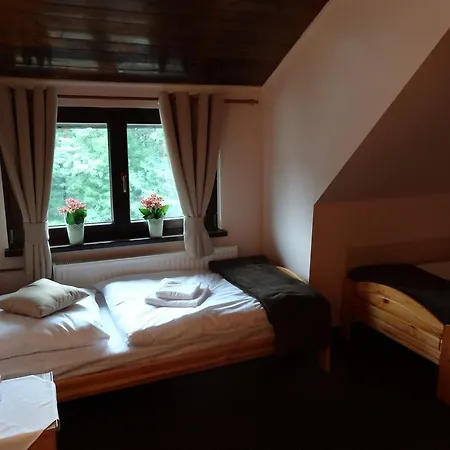 Zajazd Pod Niedzwiedziem Debska Kuznia Room photo