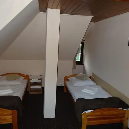 Zajazd Pod Niedzwiedziem Debska Kuznia Room photo