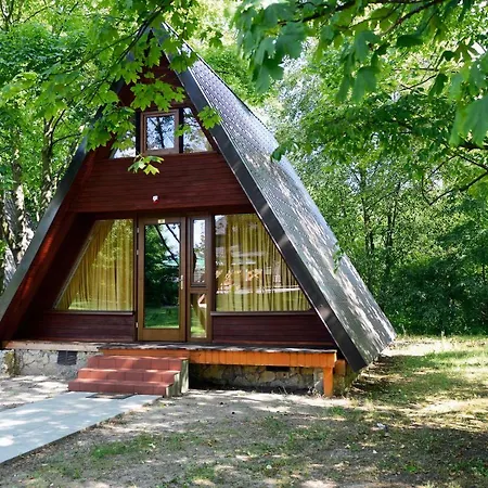 Zajazd Pod Niedzwiedziem Debska Kuznia Exterior photo